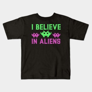 I Believe In Aliens Kids T-Shirt